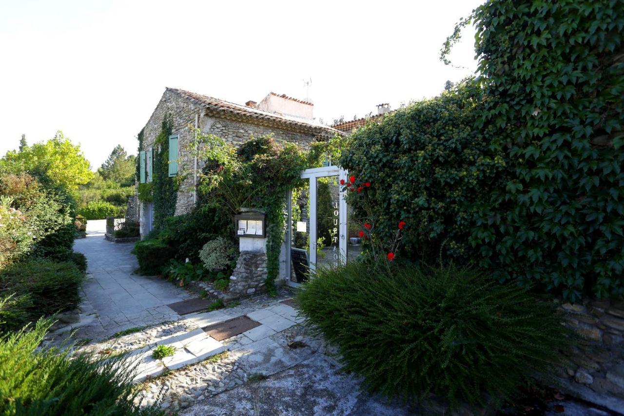 シャトー・アルヌー・サン・トーバン L'Oustaou Bed & Breakfast エクステリア 写真
